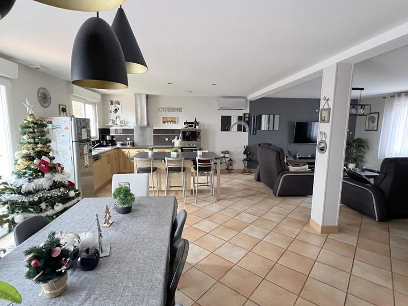 Maison - 142 m² - 5 pièces