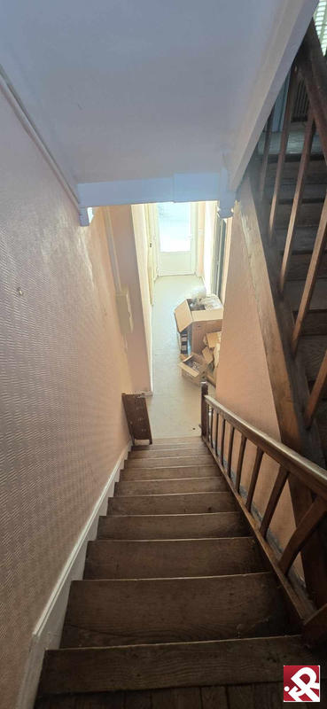 Maison - 216 m² - 5 pièces