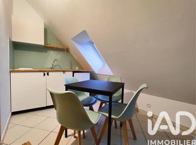 Studio - 14 m² - 2 pièces