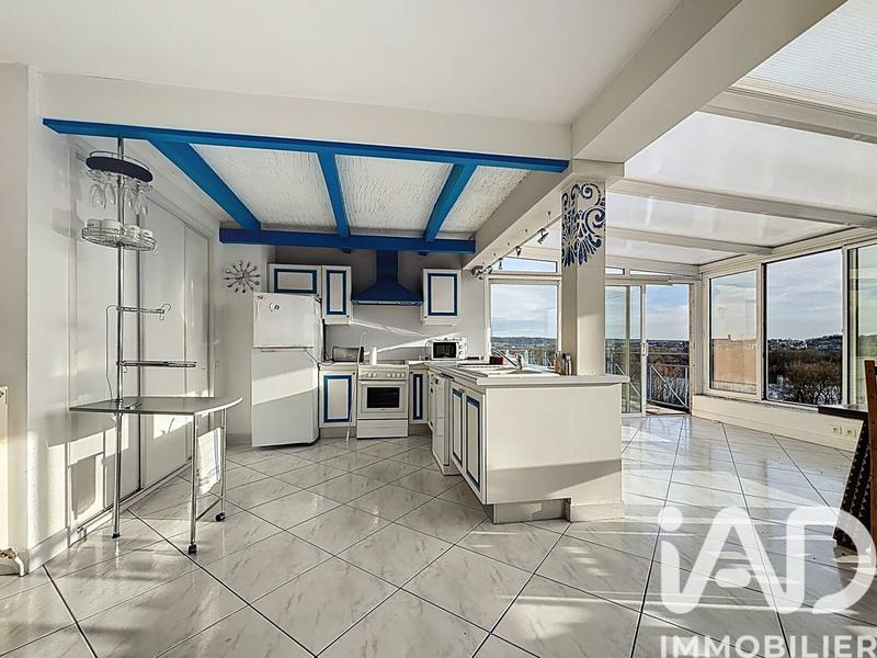 Maison - 140 m² - 8 pièces