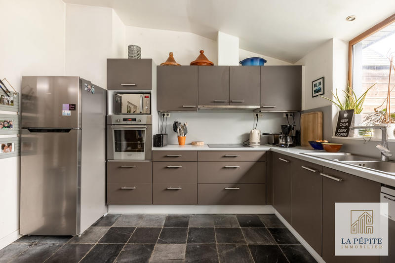 Maison - 170 m² - 7 pièces