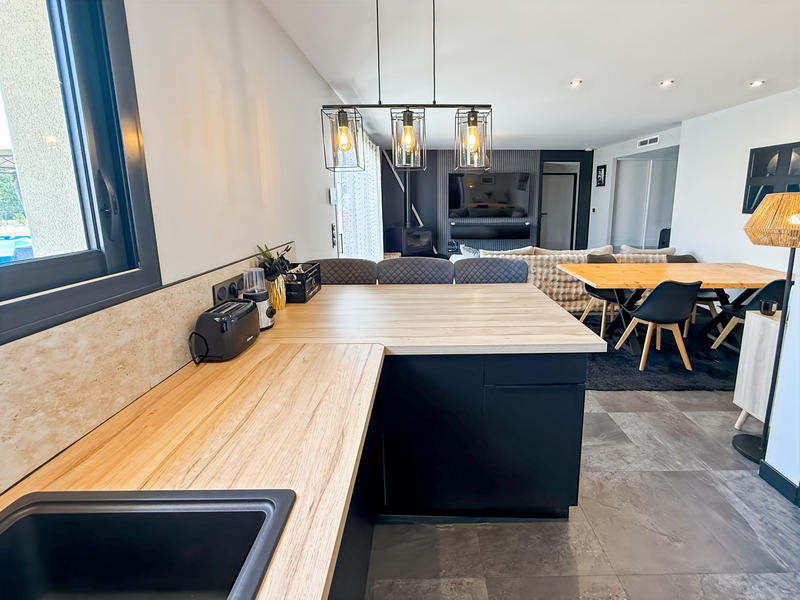 Maison - 90 m² - 4 pièces