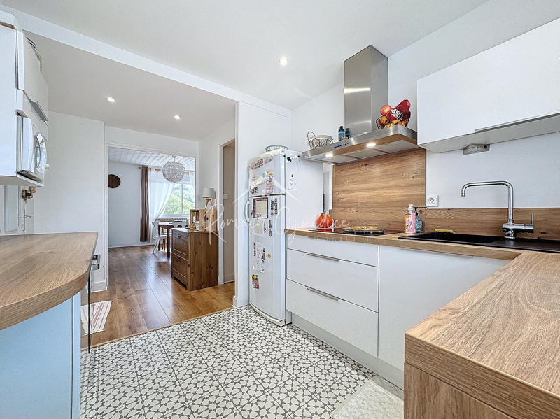 Appartement - 81 m² - 4 pièces