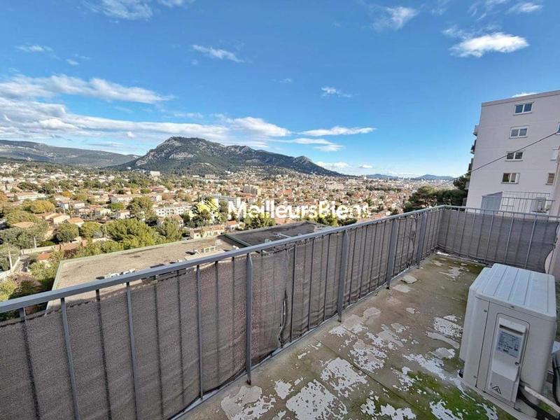 Appartement - 81 m² - 5 pièces