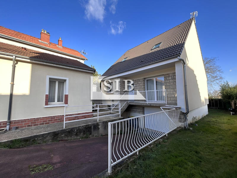 Maison - 150 m² - 6 pièces
