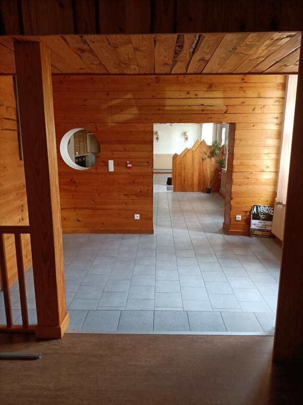 Immeuble - 95 m² - 11 pièces