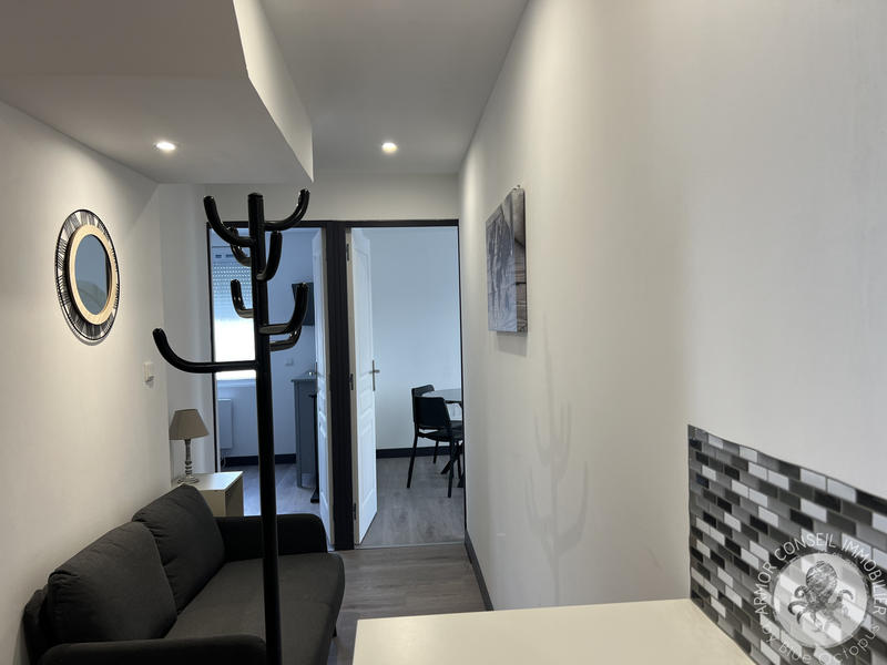 Local commercial - 216 m² - 10 pièces