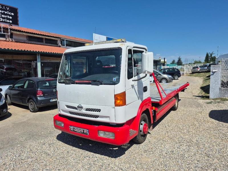 Nissan Atleon Depanneuse Tres Bon Etat REVISé 4500 €