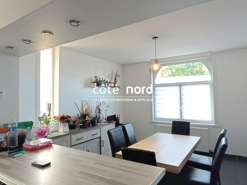 Maison - 93 m² - 6 pièces