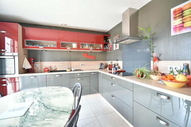 Villa - 194 m² - 6 pièces