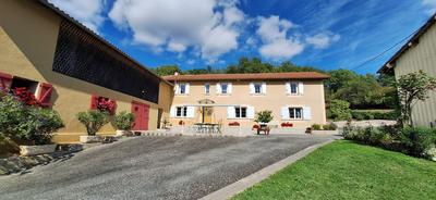 Maison - 198 m² - 7 pièces