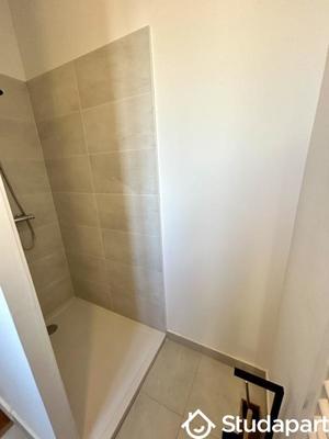 Chambre - 14 m² - 1 pièce