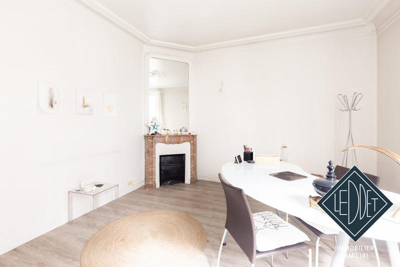 Bureau - 81 m² - 5 pièces