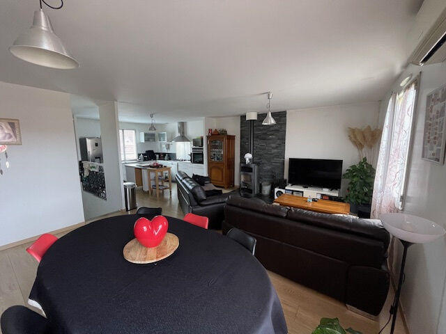 Maison - 148 m² - 8 pièces