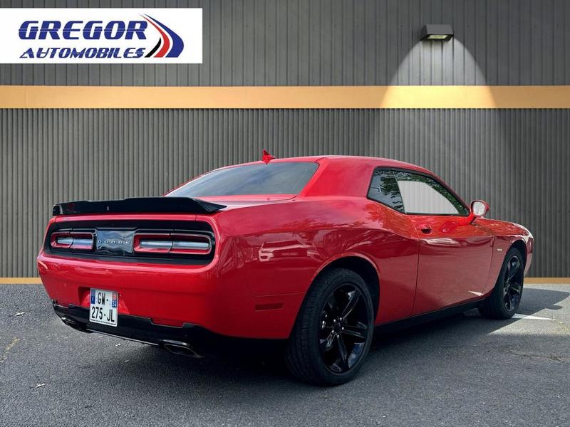 Dodge Challenger 5.7 R/T V8 Hemi 385