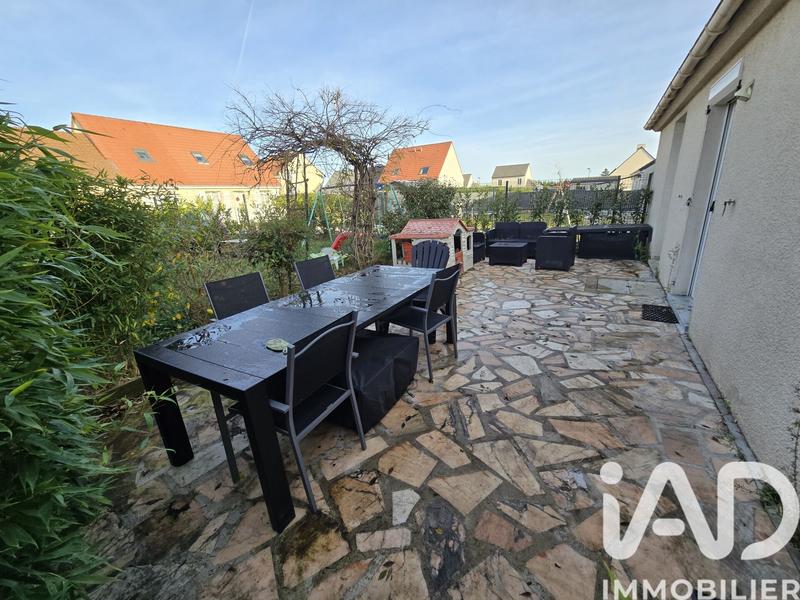 Maison - 98 m² - 4 pièces