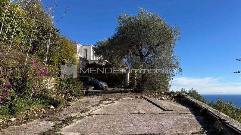 Villa - 597 m² - 11 pièces