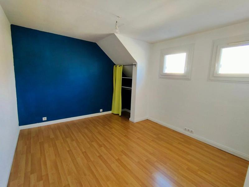 Maison - 276 m² - 11 pièces