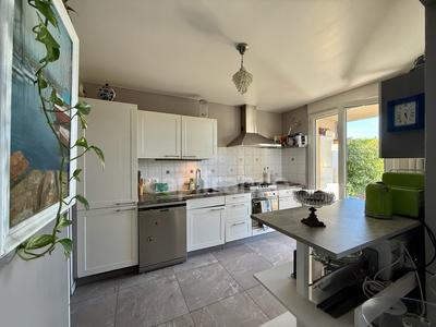 Appartement - 91 m² - 3 pièces