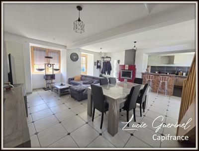 Maison - 140 m² - 7 pièces