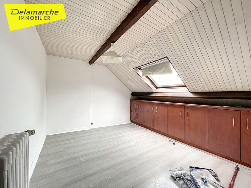 Maison - 225 m² - 7 pièces