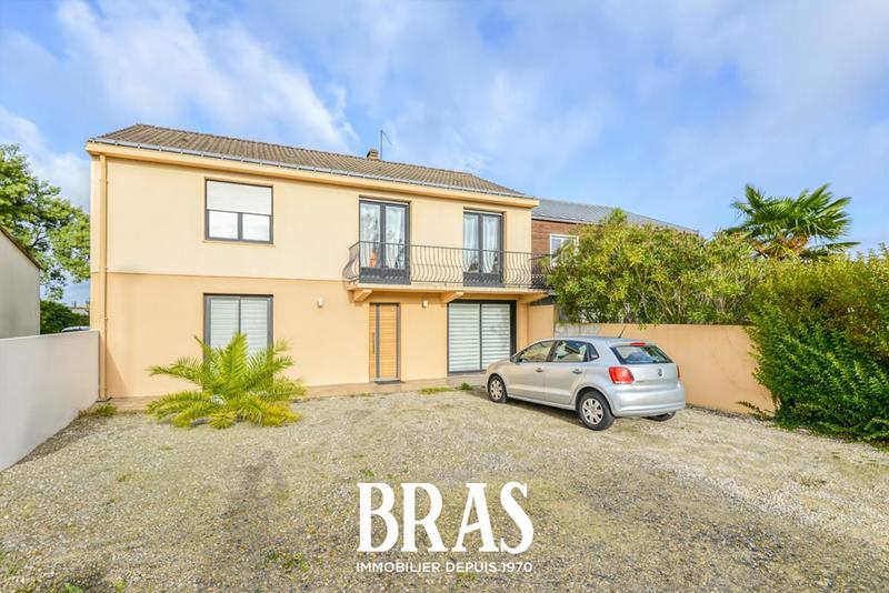 Maison - 150 m² - 8 pièces