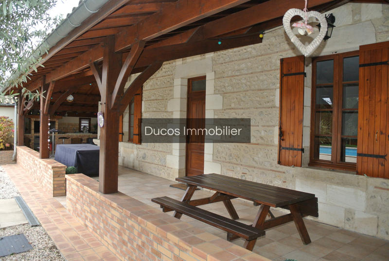 Maison - 365 m² - 8 pièces