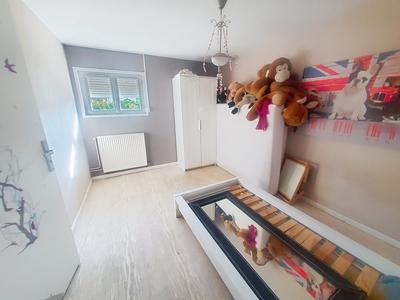 Maison - 143 m² - 8 pièces