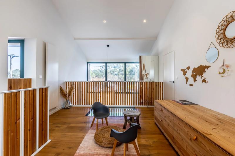 Maison - 180 m² - 5 pièces