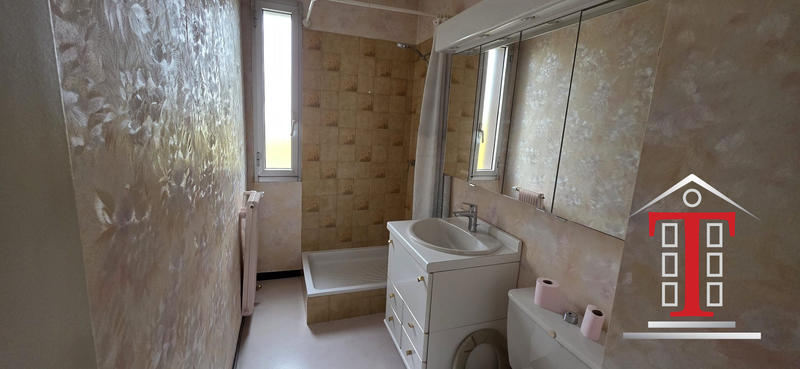 Appartement - 93 m² - 4 pièces