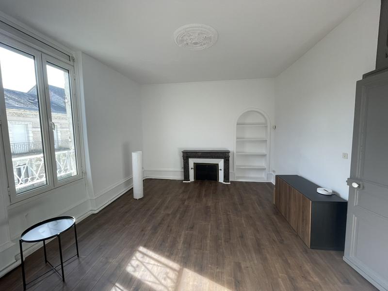 Appartement - 102 m² - 3 pièces