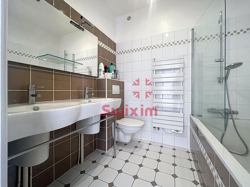 Appartement - 117 m² - 5 pièces