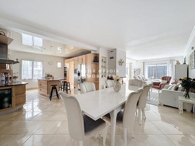 Maison contemporaine - 160 m² - 6 pièces