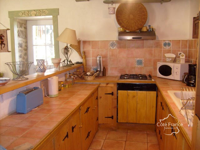 Propriété - 213 m² - 10 pièces