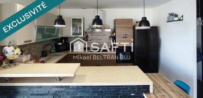 Maison - 180 m² - 5 pièces