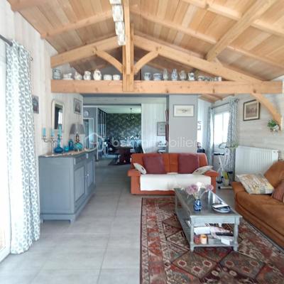 Maison - 96 m² - 4 pièces