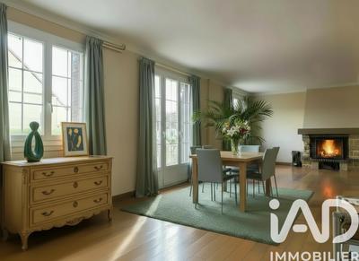 Maison - 160 m² - 7 pièces