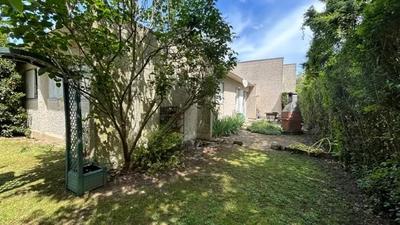 Appartement - 100 m² - 6 pièces