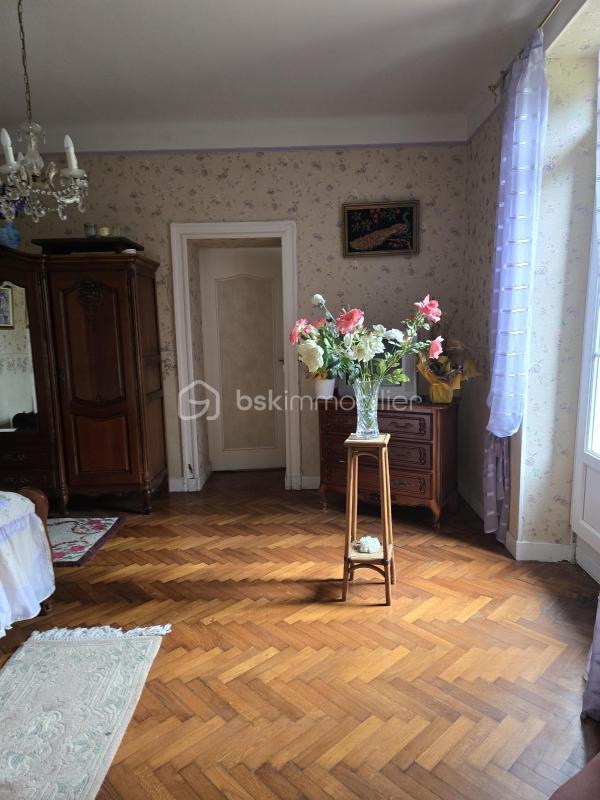 Maison ancienne - 220 m² - 9 pièces