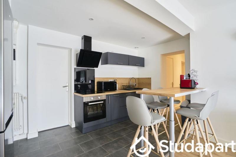 Chambre - 10 m² - 1 pièce