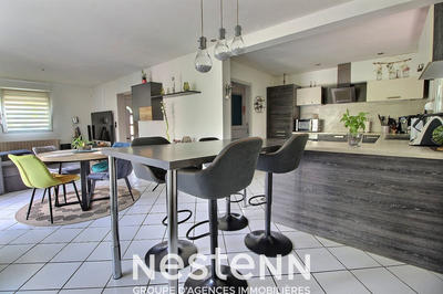 Maison - 142 m² - 5 pièces