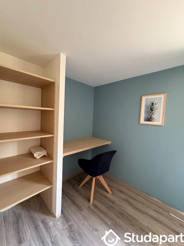 Chambre - 10 m² - 1 pièce