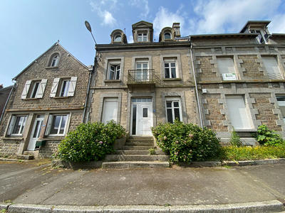 Maison - 146 m² - 8 pièces