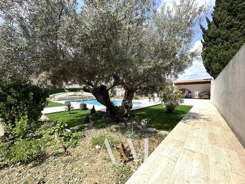 Villa - 90 m² - 4 pièces