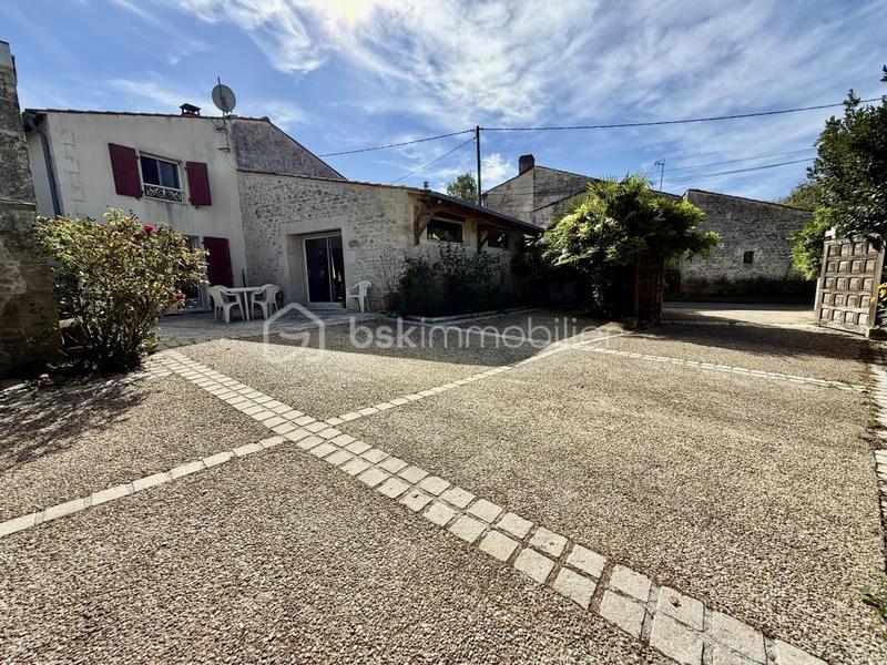 Maison - 150 m² - 6 pièces