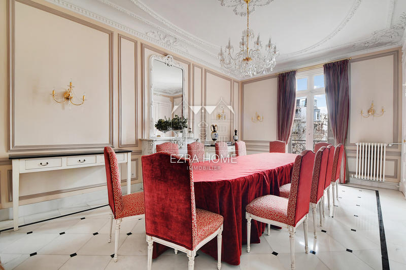 Appartement - 500 m² - 12 pièces