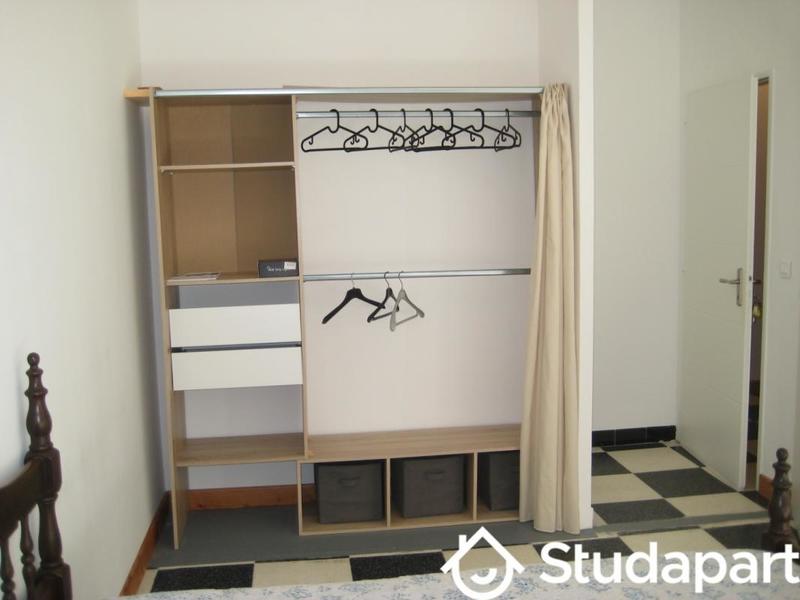 Chambre - 18 m² - 1 pièce