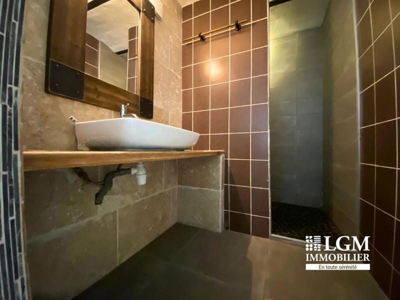 Maison - 328 m² - 5 pièces