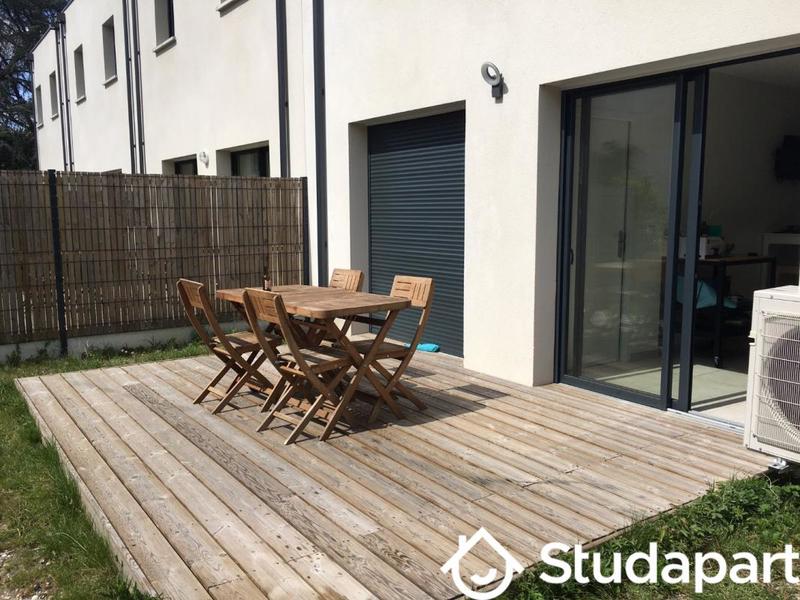 Chambre - 14 m² - 1 pièce