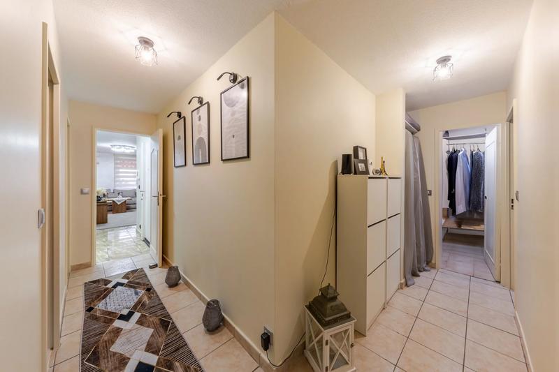 Appartement - 86 m² - 4 pièces